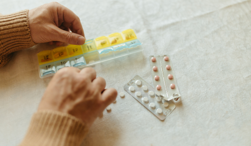 Comment bien choisir son pilulier semainier ou journalier ?