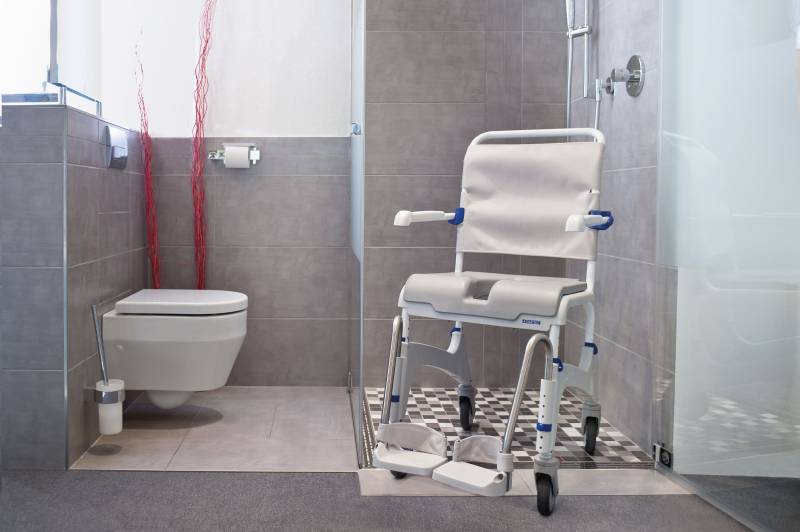 Fauteuils et chaises de douche Venelles