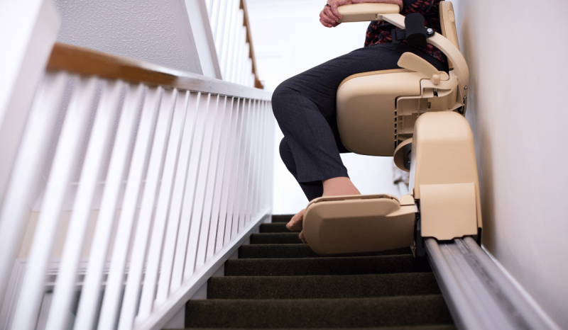 Monte escalier solution d'accessibilité PMR