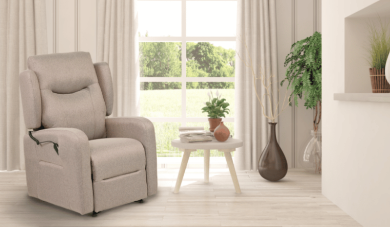 Comment bien choisir son fauteuil releveur pour seniors en région PACA