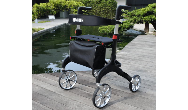 Découvrez le Rollator 4 roues Manhattan de Mobio disponible proche de Gardanne dans le Pays d'Aix