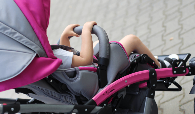Découvrez la poussette multi-réglable évolutive Mewa Vipamat pour enfants handicapés