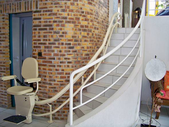 Monte escalier Aix en Provence Mobideal pour votre sécurité