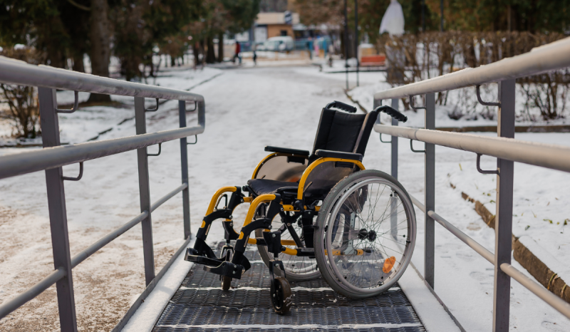 Rampe d'accès pour fauteuil roulant